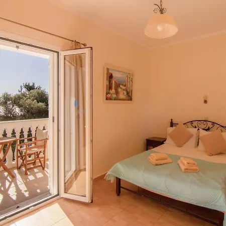 Asterea In Ratzakli Village, 5 Minutes From Kaminia & Mounda Beach! * Ratzaklíon
