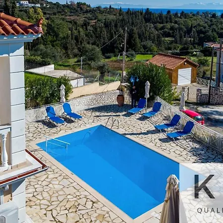 Asterea In Ratzakli Village, 5 Minutes From Kaminia & Mounda Beach! וילה