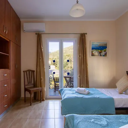 Asterea In Ratzakli Village, 5 Minutes From Kaminia & Mounda Beach! * Ratzaklíon