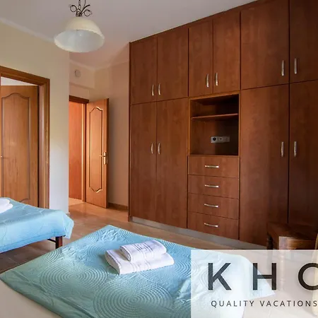 Villa Asterea In Ratzakli Village, 5 Minutes From Kaminia & Mounda Beach! Ratzaklion