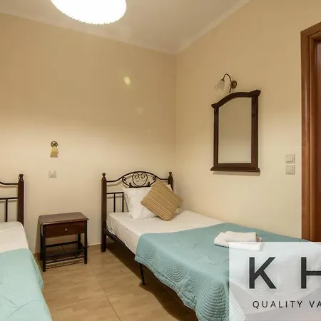 וילה Asterea In Ratzakli Village, 5 Minutes From Kaminia & Mounda Beach! *