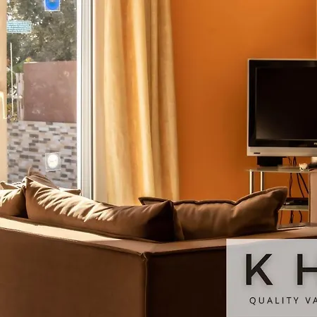 Asterea In Ratzakli Village, 5 Minutes From Kaminia & Mounda Beach! * Ratzaklion