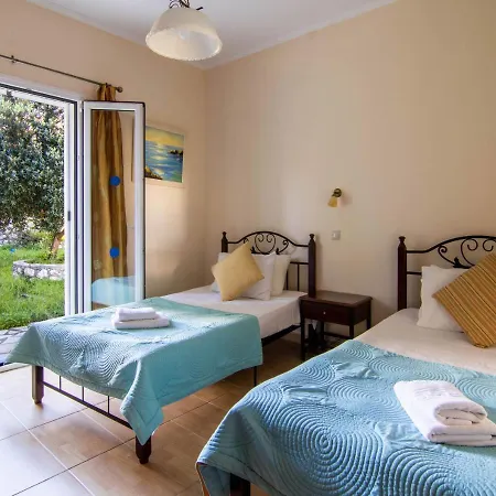 Asterea In Ratzakli Village, 5 Minutes From Kaminia & Mounda Beach! Ratzaklion