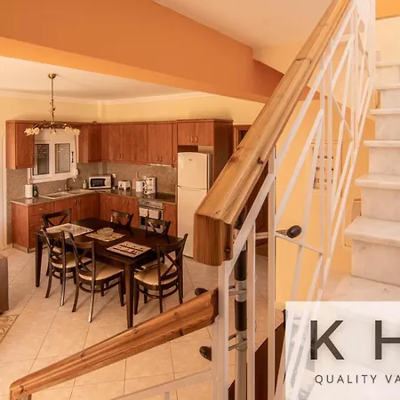 Asterea In Ratzakli Village, 5 Minutes From Kaminia & Mounda Beach!